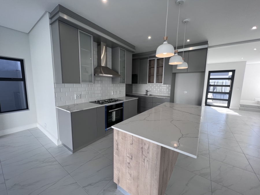 2 Bedroom Property for Sale in Sandown Western Cape